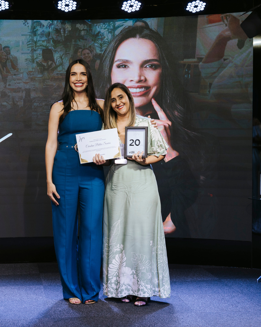 Caroline Bellisa Soares — PREMIAÇÃO VIZE